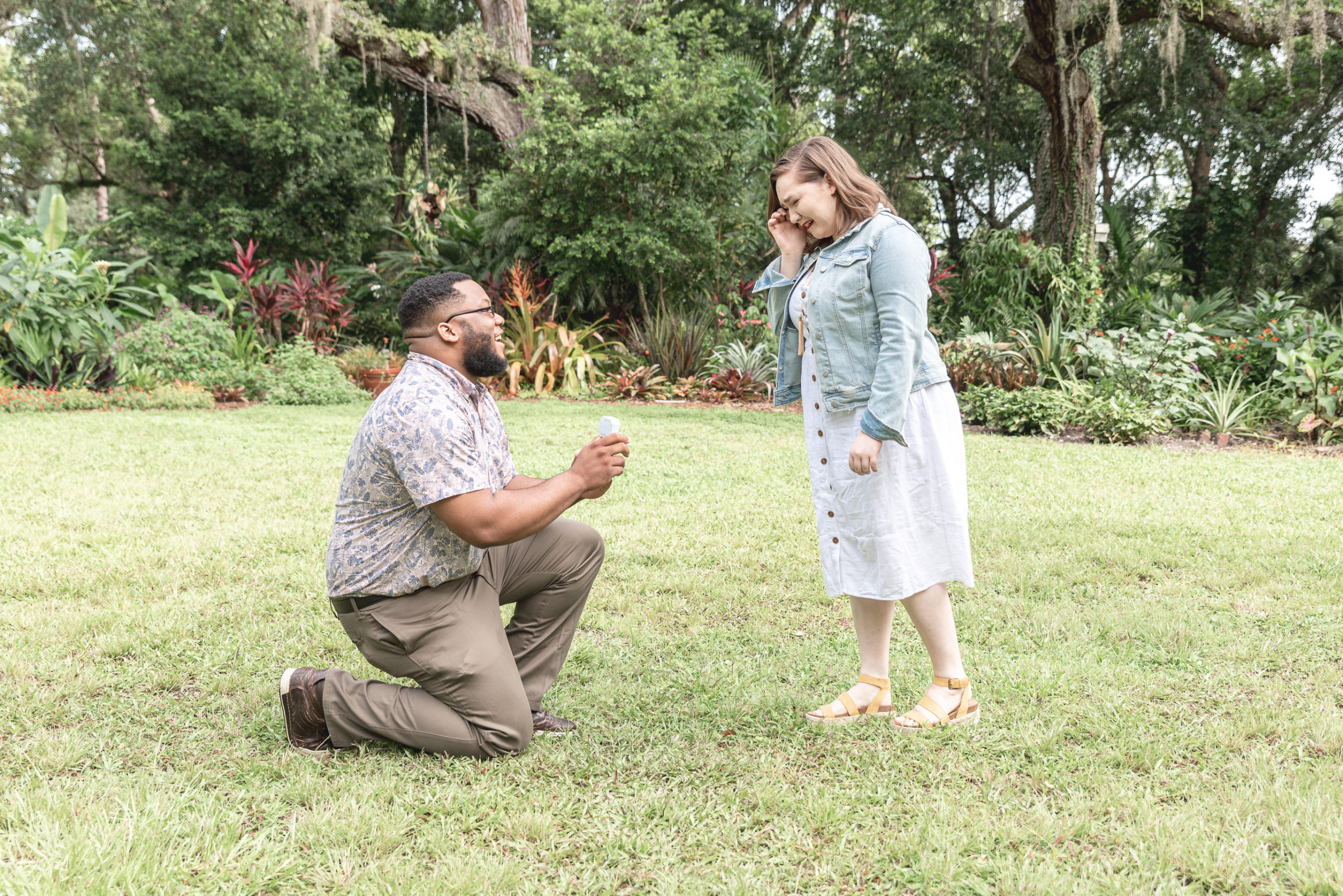 proposal photography in Orlando, proposing matrimony